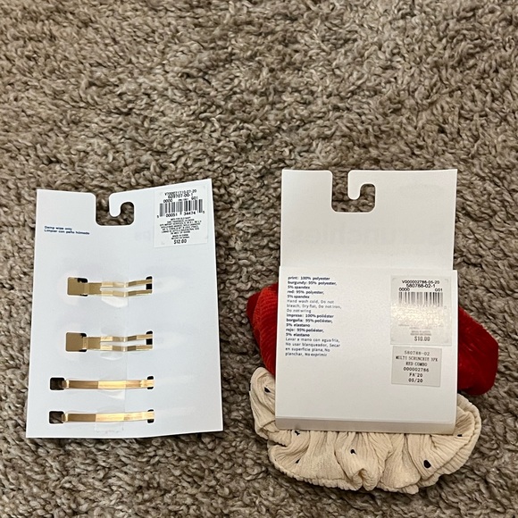 Old Navy Scrunchies & Hair Clips Set - Picture 2 of 4